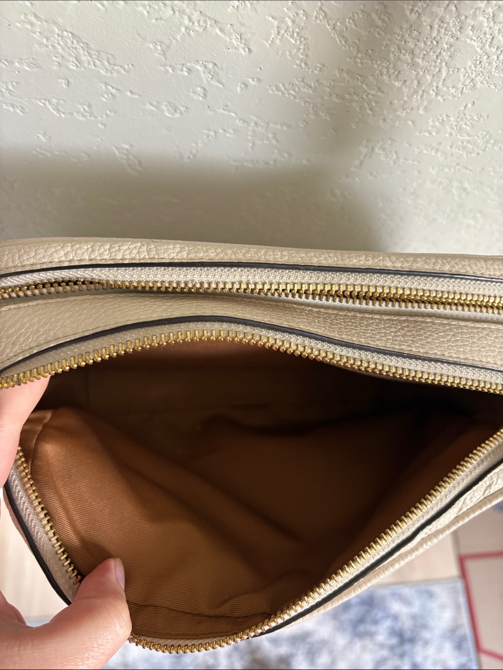 Coach Jes crossbody bag in white/chalk with multicolor star webbed strap - Picture 6 of 14